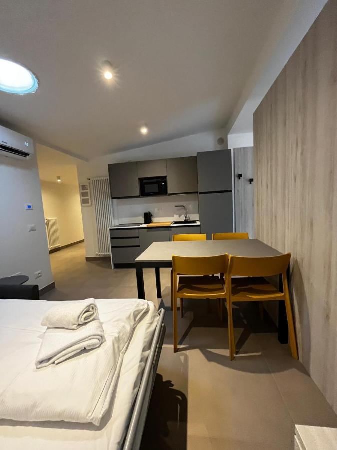 Bilo - Apartments For Rent Trento Exterior foto
